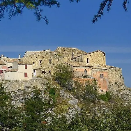 La Maison De Marie-jeanne - Le Rocher D'ongles Ongles