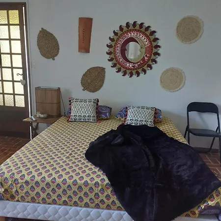 La Maison De Marie-jeanne - Le Rocher D'ongles Отель типа 